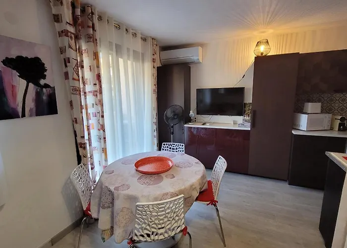 アパート Le Laurier Rose *